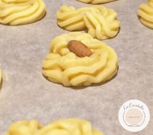 Biscotti di frolla montata