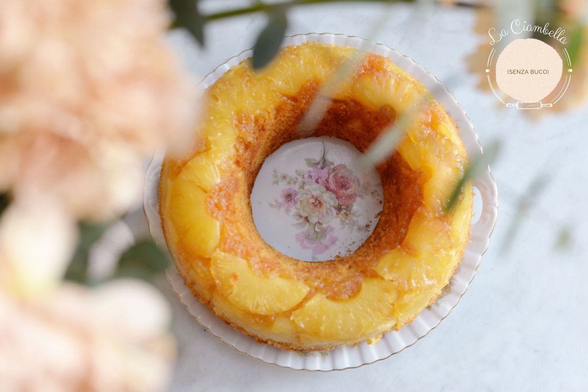 TORTA ROVESCIATA ALL’ANANAS